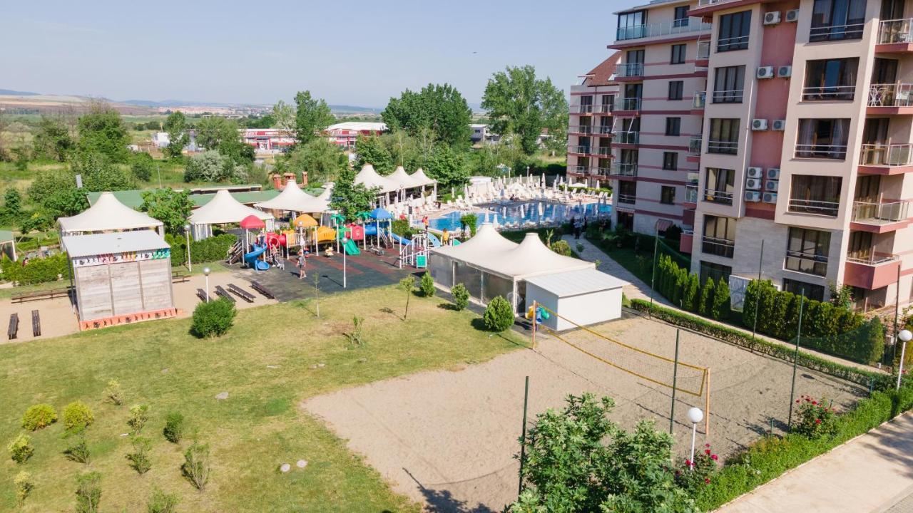 Tarsis Club & Aquapark Aparthotel Sunny Beach Exterior photo