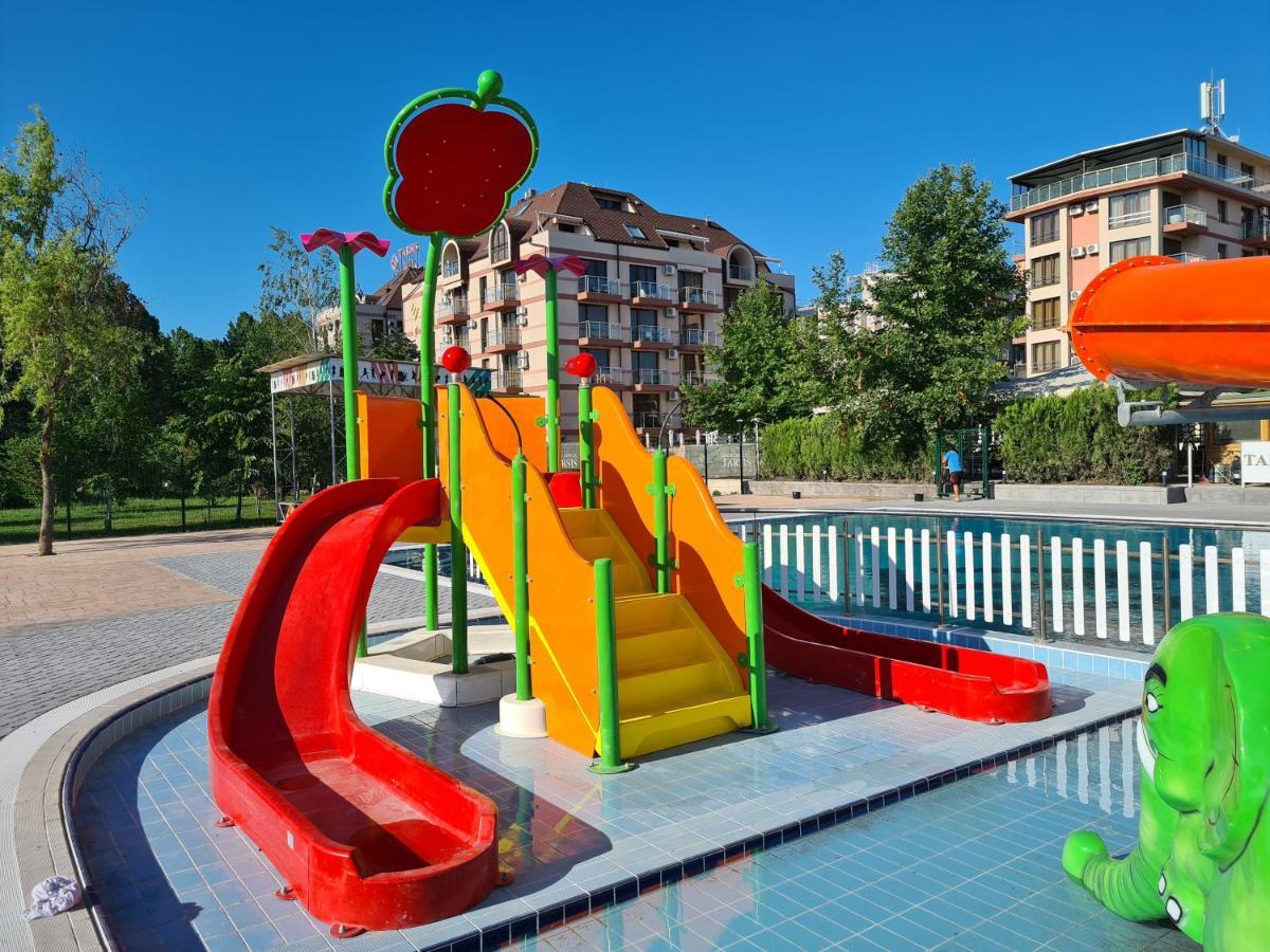 Tarsis Club & Aquapark Aparthotel Sunny Beach Exterior photo