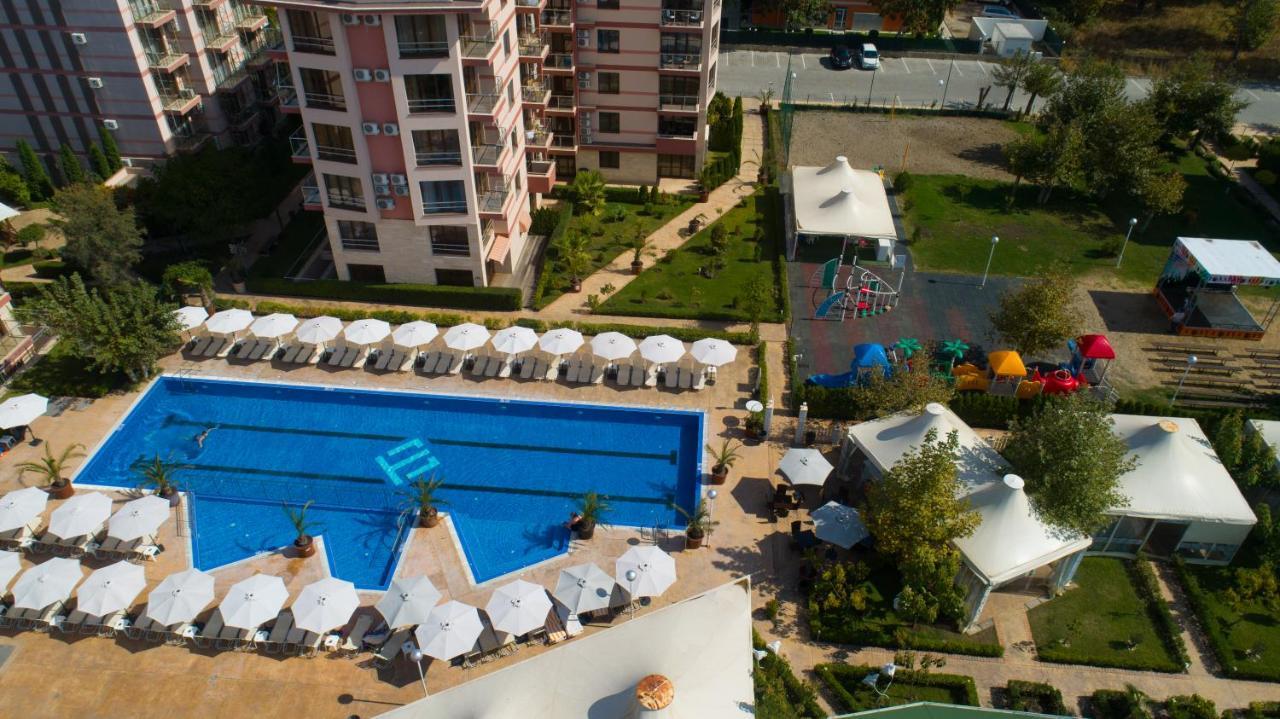 Tarsis Club & Aquapark Aparthotel Sunny Beach Exterior photo