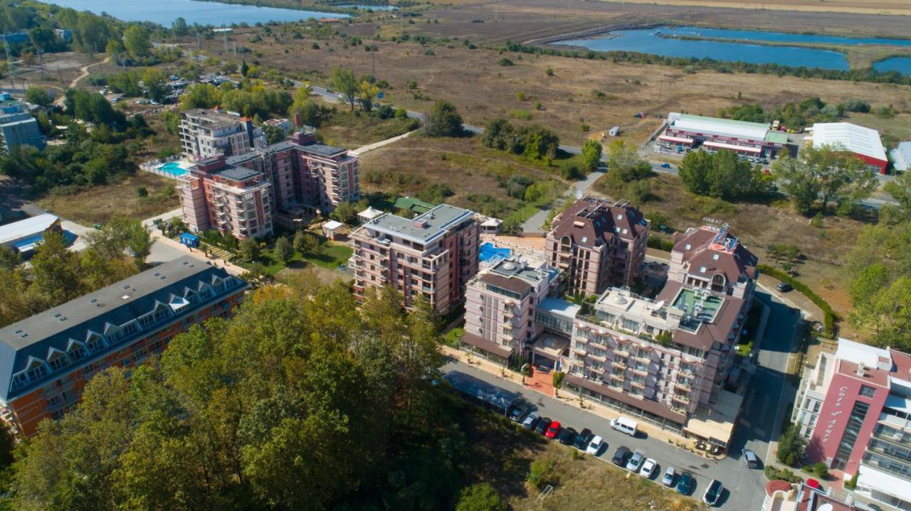 Tarsis Club & Aquapark Aparthotel Sunny Beach Exterior photo