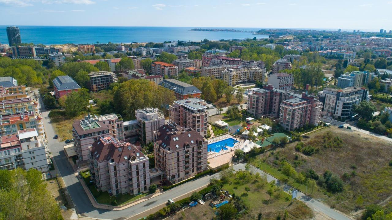 Tarsis Club & Aquapark Aparthotel Sunny Beach Exterior photo