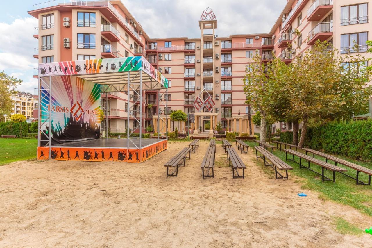 Tarsis Club & Aquapark Aparthotel Sunny Beach Exterior photo